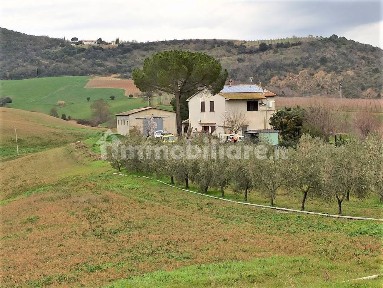 Locale commerciale in Vendita