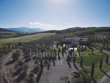 Locale commerciale in Vendita