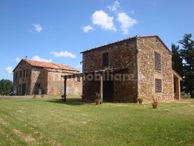 Locale commerciale in Vendita