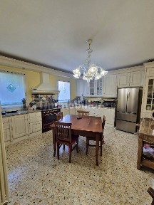 Villa bifamiliare via Borgolecco, Centro, Gambellara