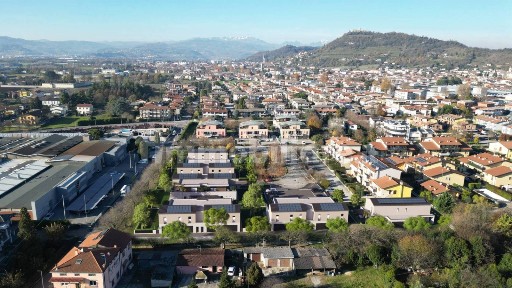 Villa bifamiliare via Martiri di Cefalonia 5, Montecchio Maggiore