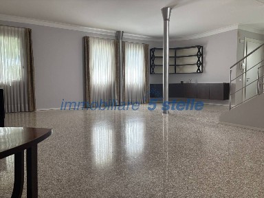Villa unifamiliare Contrà San Pietro 59, Centro Storico, Vicenza