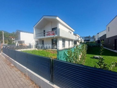 Villa unifamiliare, buono stato, 200 m², Zanè