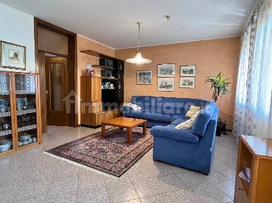 Villa unifamiliare via 2 Giugno, Centro, Torri di Quartesolo