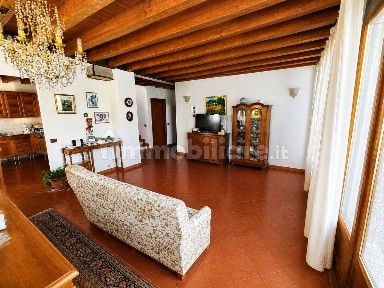 Villa bifamiliare Strada di Lobia 52, Maddalene, Vicenza