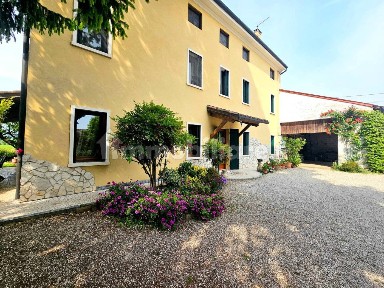 Villa unifamiliare via Quintarello, Quinto Vicentino