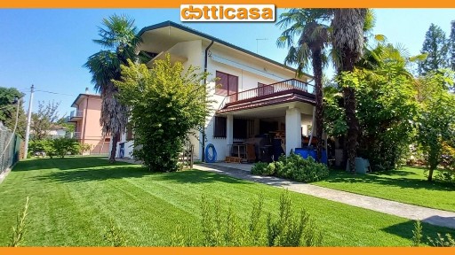 Villa unifamiliare via Lago di Nemi 6, Laghetto, Vicenza