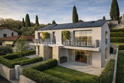 Villa bifamiliare via Colbacchini, Centro, Bassano del Grappa