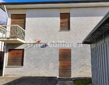 Villa unifamiliare, da ristrutturare, 180 m², Centro, Bassano del Grappa