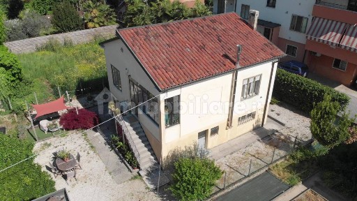 Villa unifamiliare via prospero alpino 21, San Francesco, Vicenza