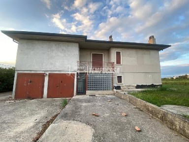 Villa unifamiliare Strada Pian delle Maddalene 61, Maddalene, Vicenza
