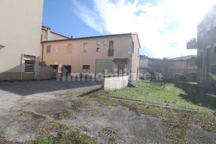 Villa unifamiliare via Firenze, Centro, Castelgomberto