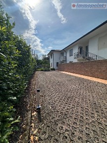 Villa bifamiliare via Gaidon, 78, Centro, Bassano del Grappa