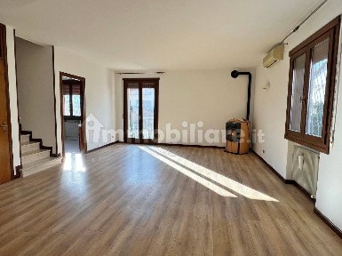 Villa bifamiliare viale Sant'Agostino, Ferrovieri - Sant'Agostino, Vicenza