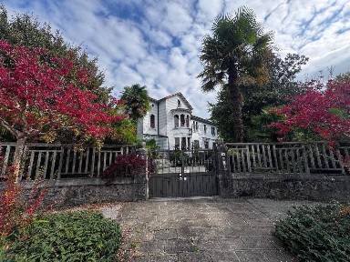Villa unifamiliare via P. Maraschin 28, Centro, Schio