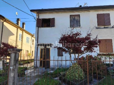 Villa bifamiliare piazza San Pio X, Chiesa Di Vivaro, Dueville