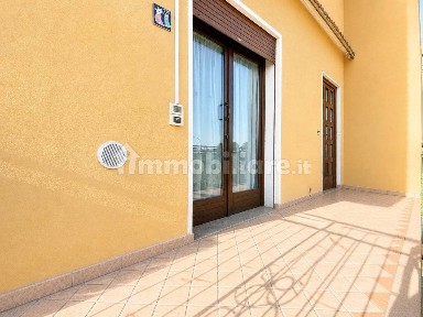 Villa plurifamiliare via Molini, Centro, Creazzo