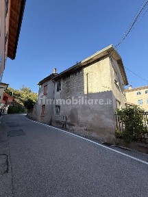 Villa unifamiliare via Vittorio Veneto 4, Zermeghedo