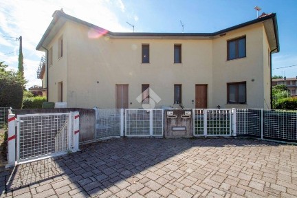 Villa bifamiliare via Altissimo 52, Scartezzini, Caldogno