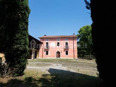 Castelgomberto, Via Verona, 6