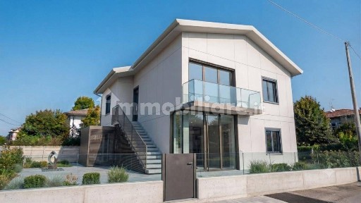 Villa bifamiliare viale Roma, Centro, Torri di Quartesolo