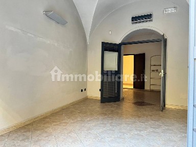 Locale commerciale in Vendita