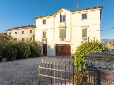 Villa unifamiliare Strada Di Lobia 185, Maddalene, Vicenza
