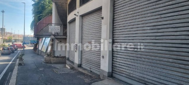 Locale commerciale in Vendita