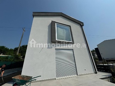 Villa unifamiliare, nuova, 178 m², Centro, Creazzo