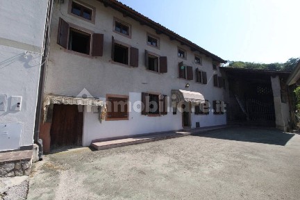 Villa bifamiliare Contrada Santo Stefano, Castelgomberto