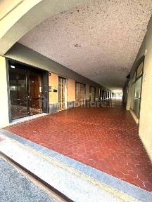 Albisola Superiore, Piazza S. Caterina, 22 R