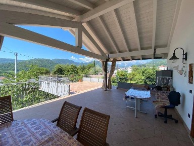 Villa unifamiliare via Cappuccini 81, Centro, Schio