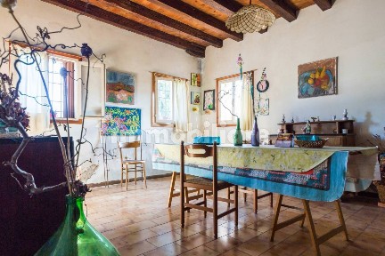Villa unifamiliare via Costavernese 15, Colceresa