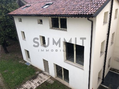 Villa unifamiliare schio, Centro, Schio