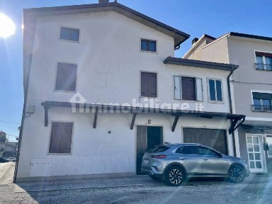 Villa unifamiliare via Dell'Eva, 84, Centro, Thiene