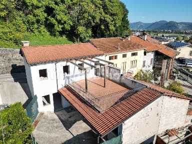Villa unifamiliare via 4 Novembre, Centro, Trissino