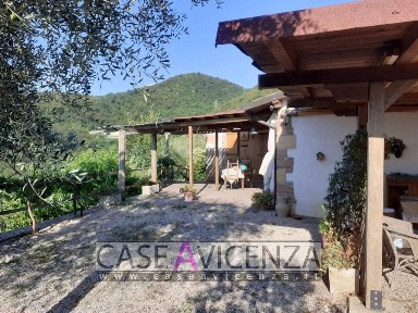 Villa unifamiliare via degli Eroi 11, Centro, Castegnero Nanto