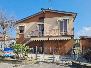 Villa unifamiliare viale Ungheria 95, Centro, Noventa Vicentina