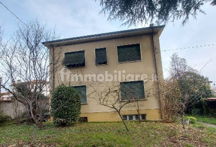 Villa bifamiliare viale Riviera Berica 101, Campedello - Riviera Berica, Vicenza