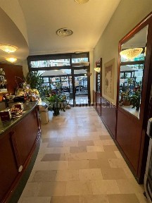 Negozio - Locale commerciale in Vendita