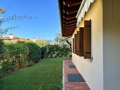Villa bifamiliare piazza San Zeno, San Zeno San Giuseppe, Cassola