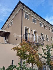 Villa plurifamiliare via Abensberg, Centro, Lonigo