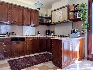 Villa bifamiliare, buono stato, 263 m², Centro, Cassola