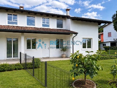 Villa bifamiliare via Bellini, Centro, Cornedo Vicentino