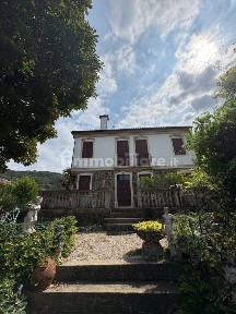 Villa unifamiliare via Giambattista Vico, Centro, Brendola