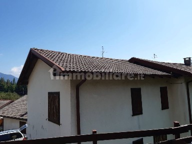 Villa bifamiliare Contrada Tezza 26, Tonezza del Cimone