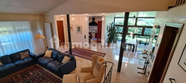 Villa bifamiliare, buono stato, 312 m², Bertesinella - Ca' Balbi, Vicenza