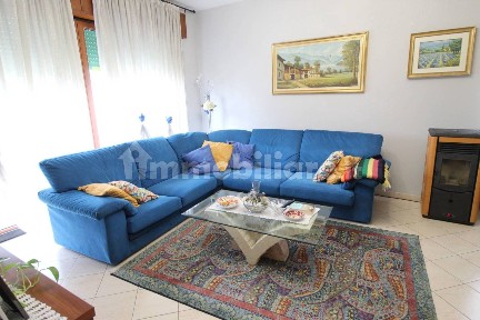 Villa bifamiliare, buono stato, 110 m², Centro, Lonigo