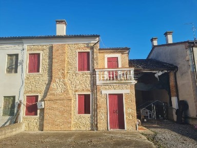 Villa bifamiliare via Pietre, Pojana Maggiore