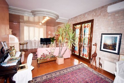 Villa unifamiliare via trieste 67, Centro, Arzignano